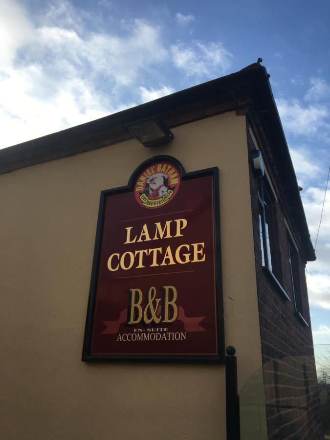 فندق دادليفي  The Lamp Tavern المظهر الخارجي الصورة